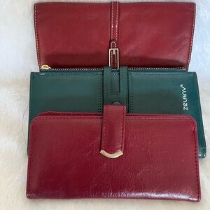 Three-piece lot of wallets